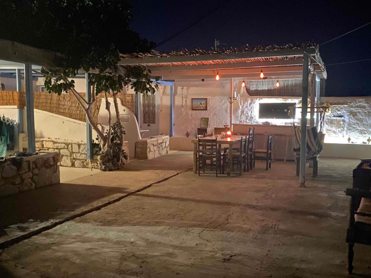 Golden Beach, Little Troll House 3 Chrisi Akti (Paros) Exterior foto